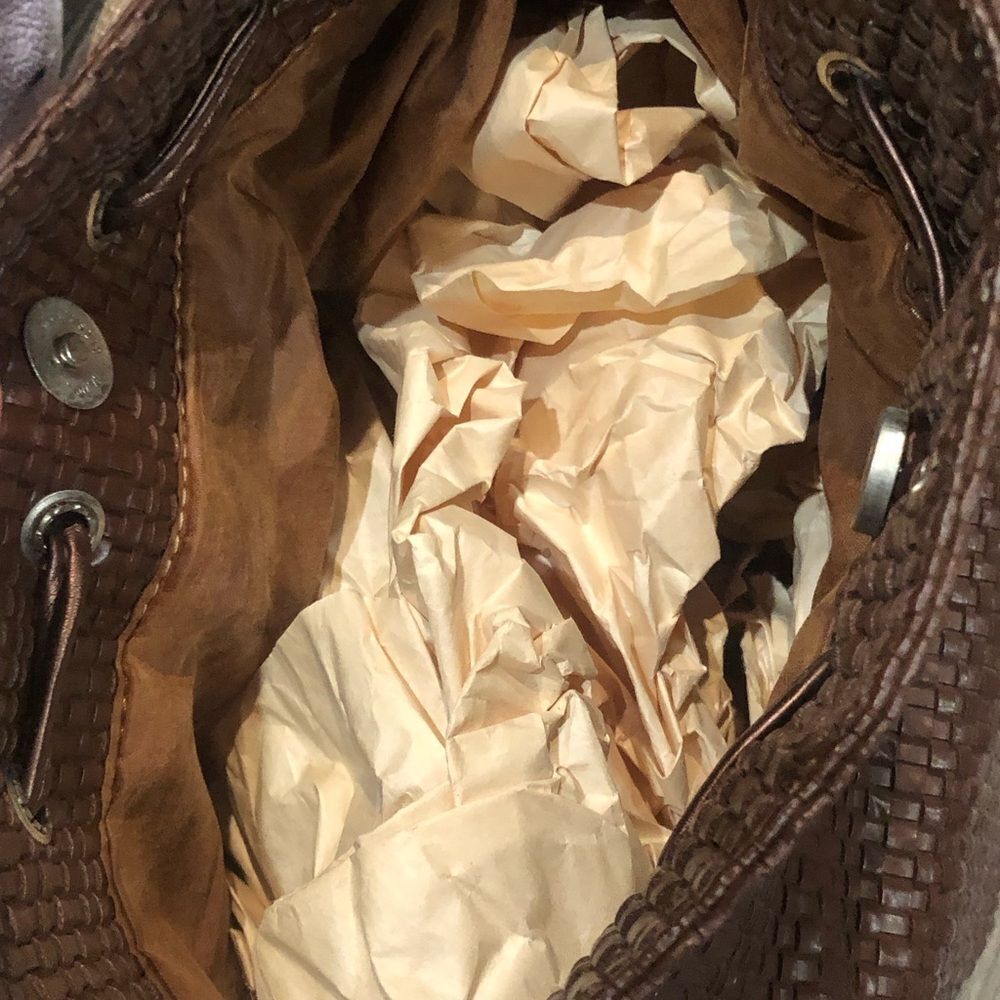 Women’s Bag Elegant Brown Woven Shoulder Bag - Picture 5 of 5